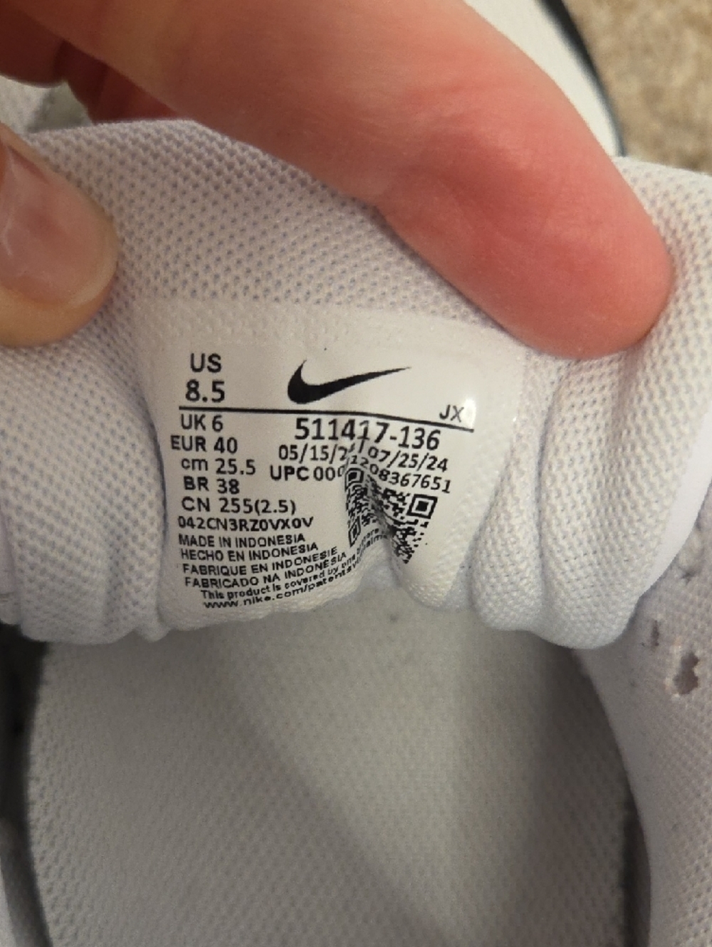 Nike White, Black, Gray, Orange & Teal Retro Running Shoes - Picture 7 of 7
